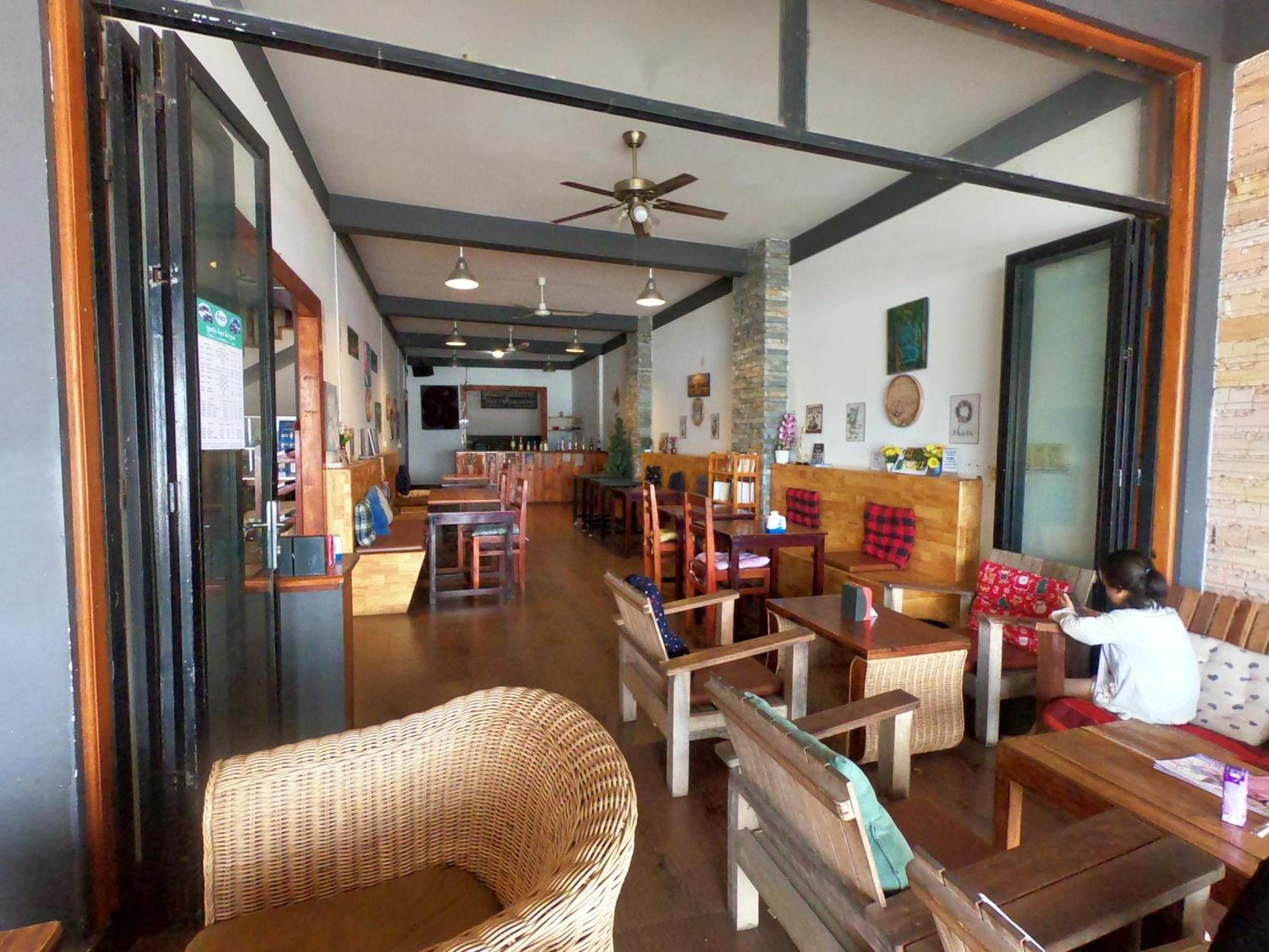 Good Morning Kampot Hotel Exterior photo
