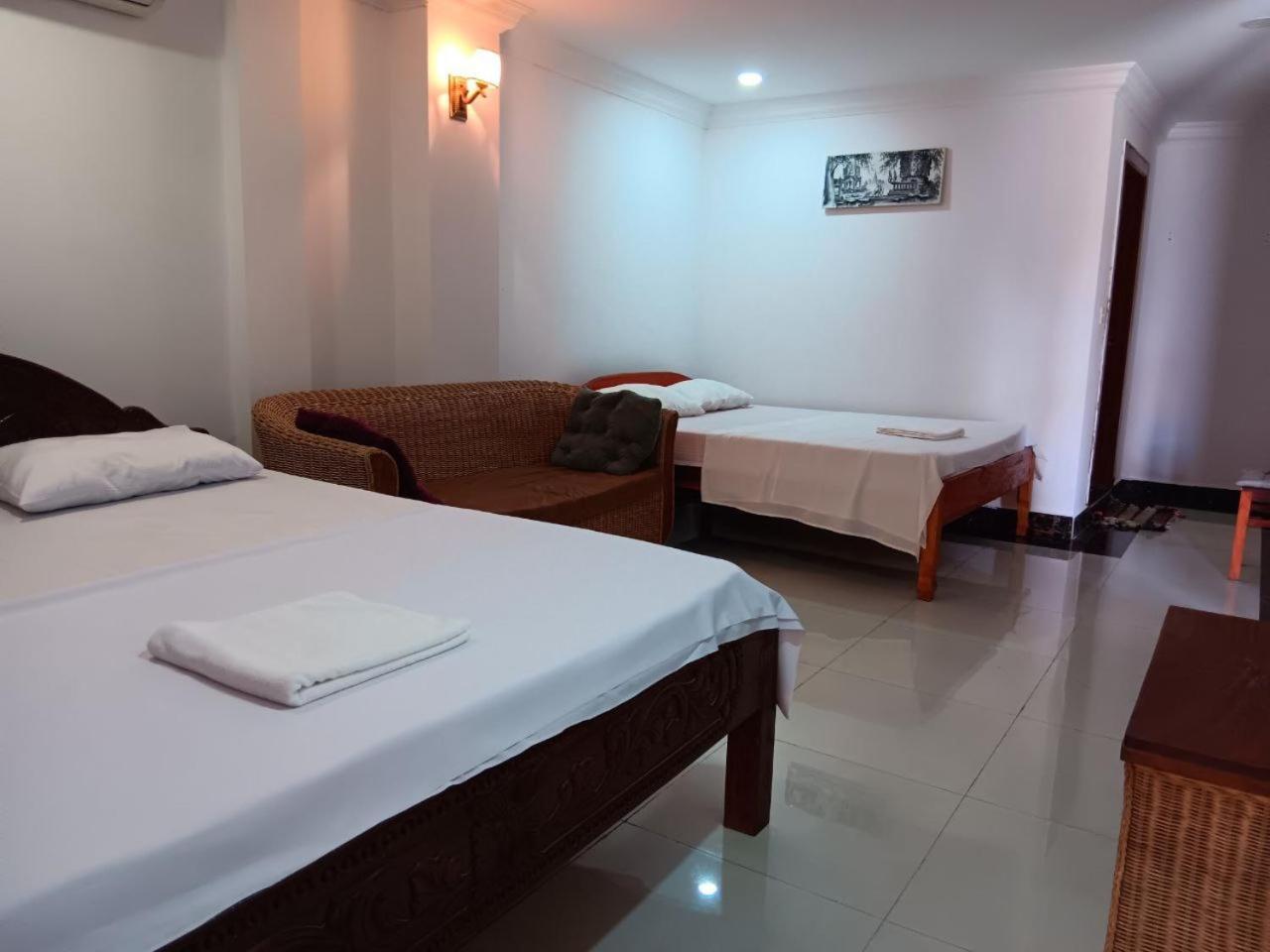Good Morning Kampot Hotel Exterior photo