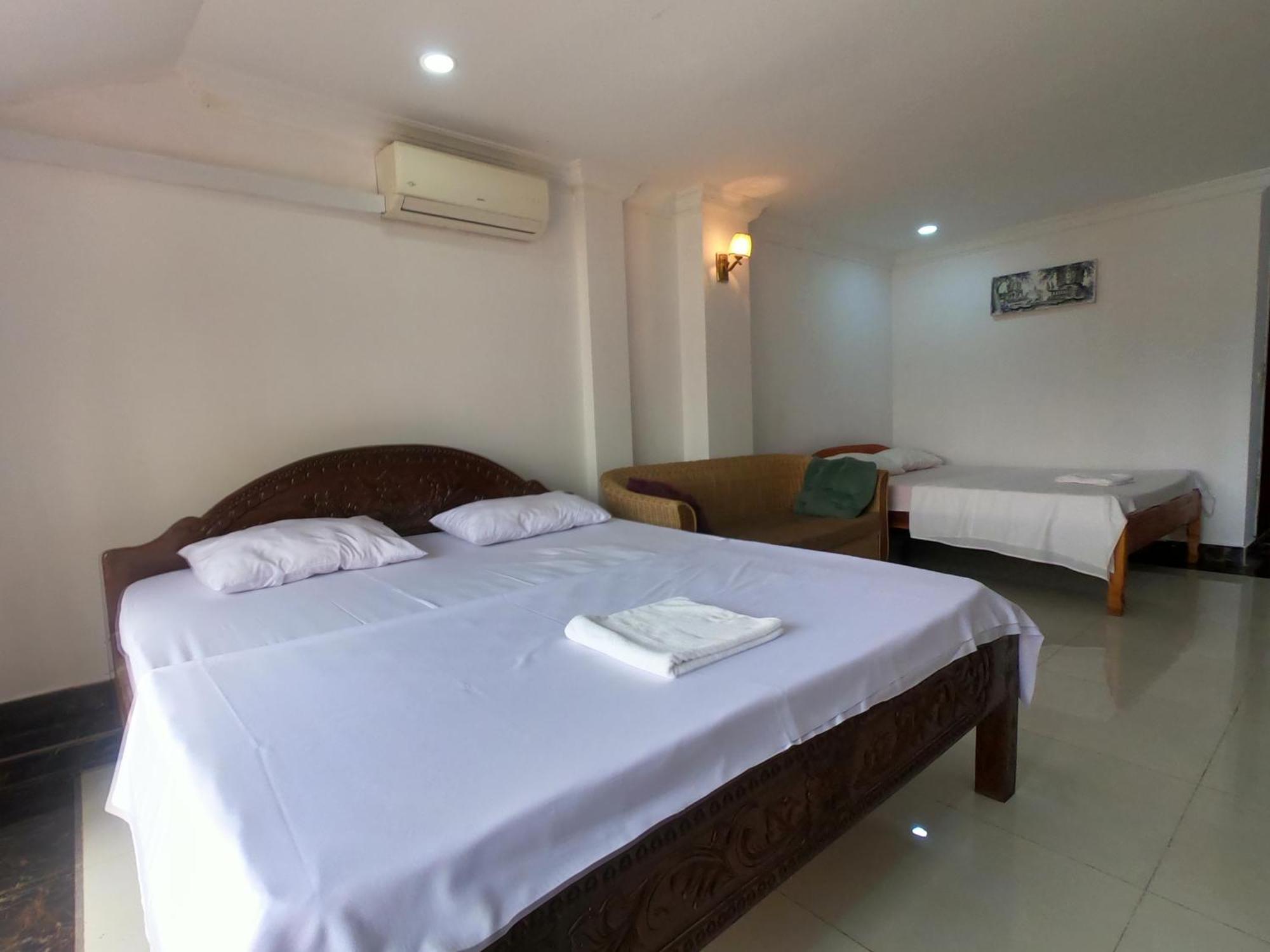 Good Morning Kampot Hotel Exterior photo