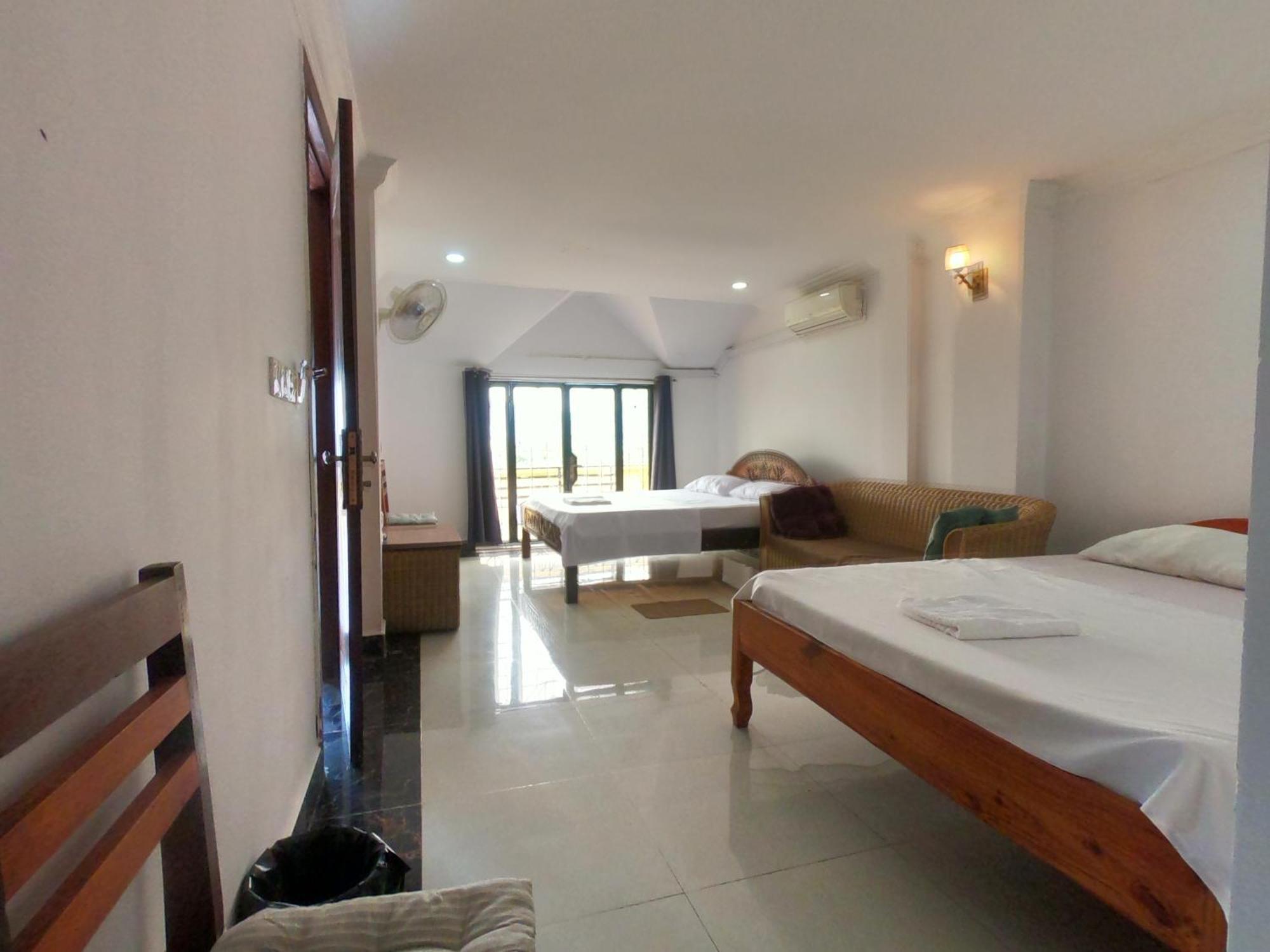 Good Morning Kampot Hotel Exterior photo