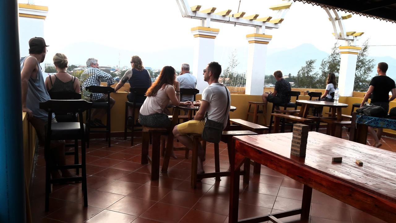 Good Morning Kampot Hotel Exterior photo