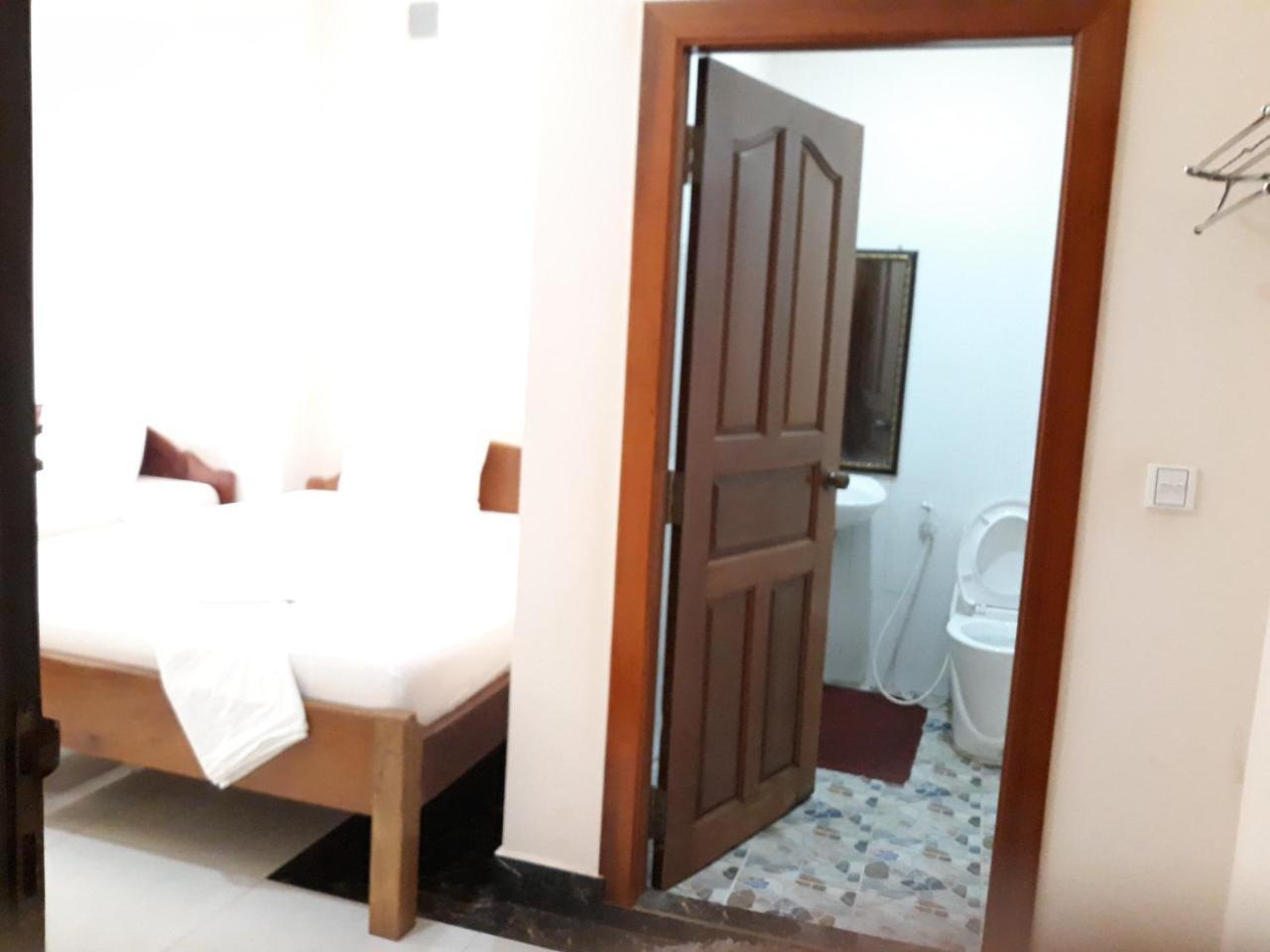 Good Morning Kampot Hotel Exterior photo