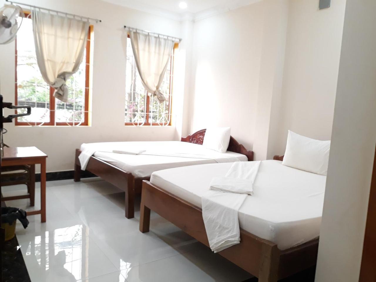 Good Morning Kampot Hotel Exterior photo