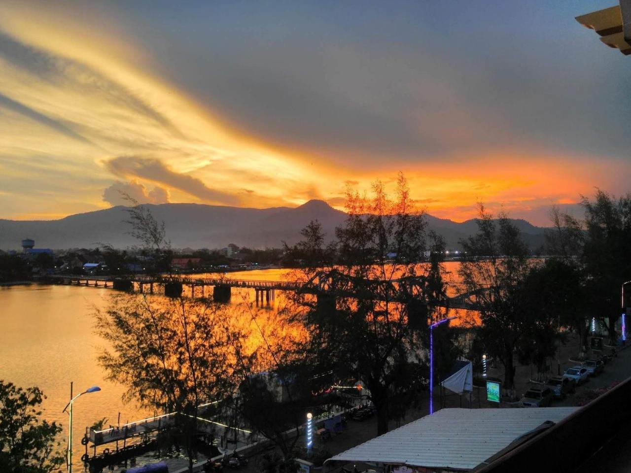 Good Morning Kampot Hotel Exterior photo